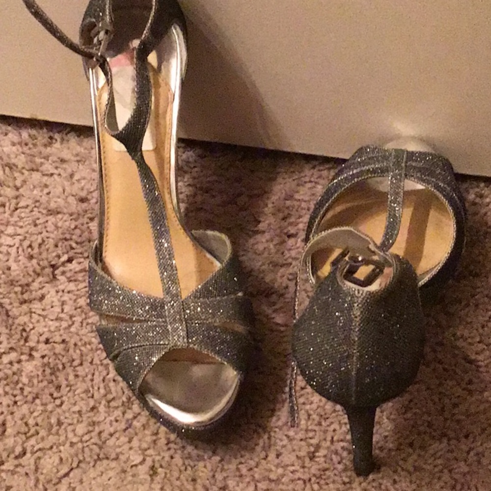 Shoes - Picture 3 of 5